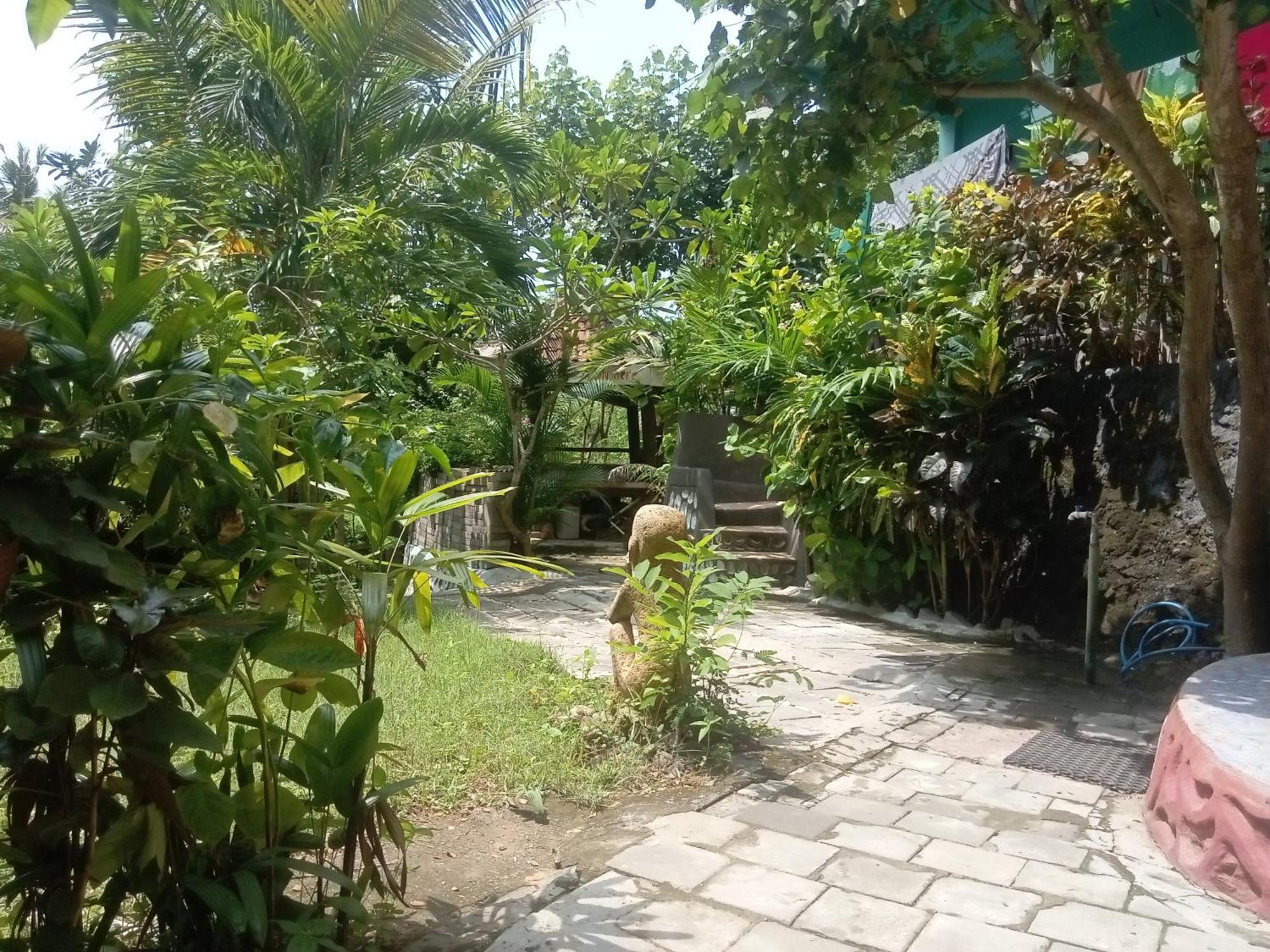 Breeze Hostel Kuta  Ngoại thất bức ảnh