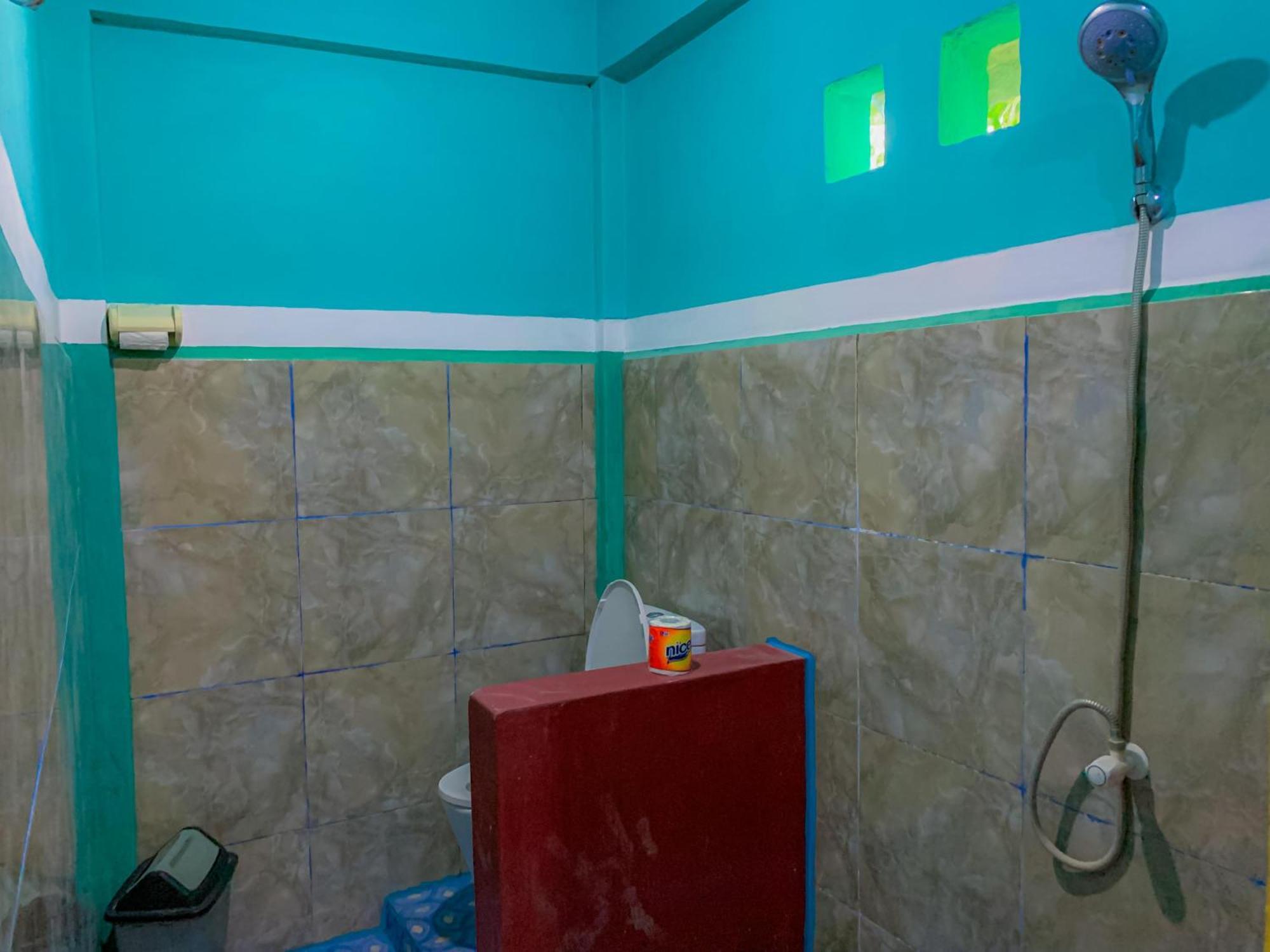 Breeze Hostel Kuta  Ngoại thất bức ảnh