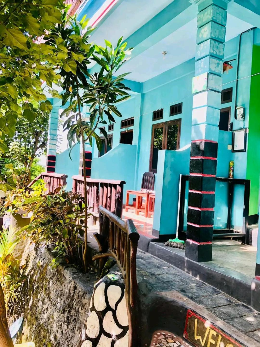 Breeze Hostel Kuta  Ngoại thất bức ảnh