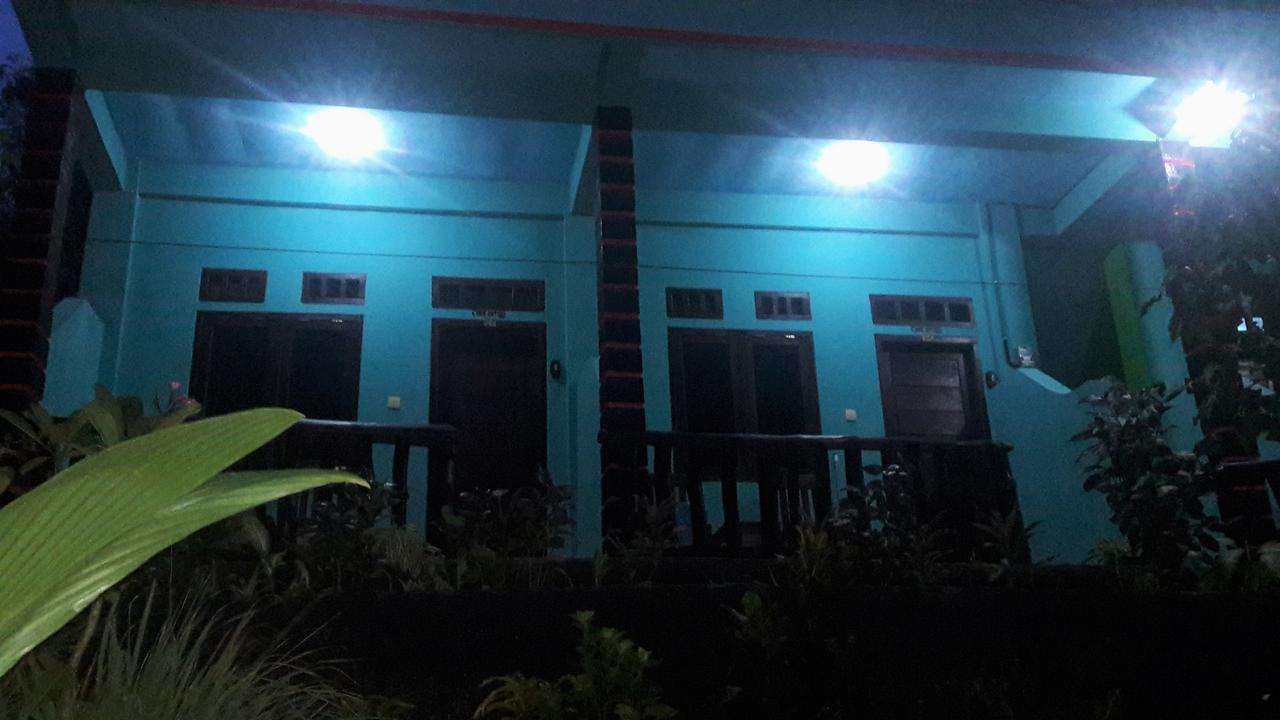 Breeze Hostel Kuta  Ngoại thất bức ảnh